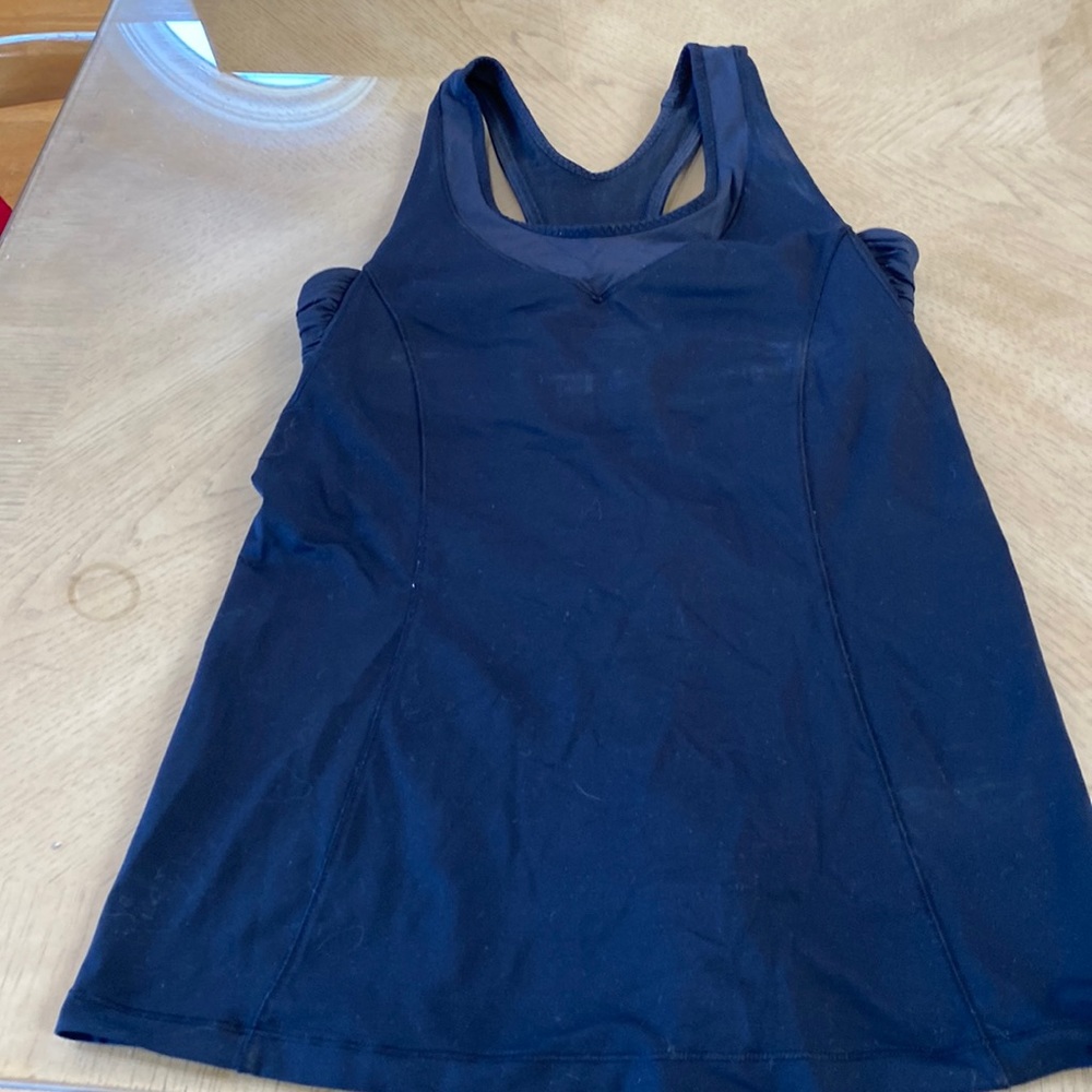 Lululemon top in great condition
